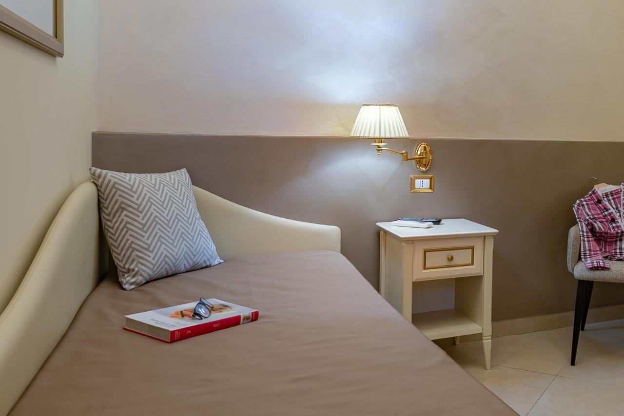 Vittorio Emanuele Boutique Hotel 夏卡 外观 照片